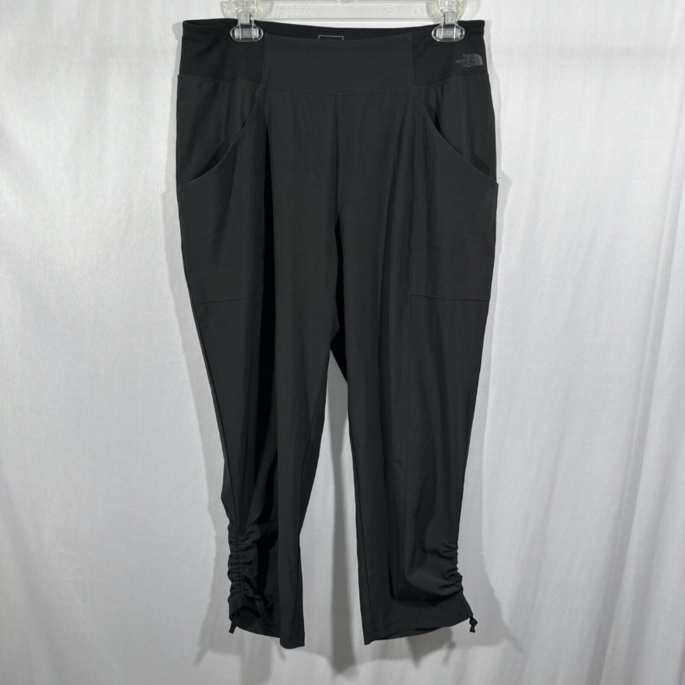 NEW The‎ North Face [ MEDIUM ] Flash Dry Pockets Crop Pants in Black